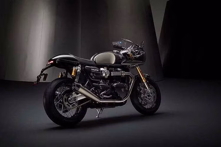 Ngoài ra, Thruxton TFC cũng đánh dấu bước chân đầu tiên của bộ phận xe độ chính hãng TFC (Triumph Factory Custom). Với TFC, Triumph mong muốn tạo ra những dòng xe đặc biệt hơn và được sản xuất với số lượng giới hạn - tương tự bộ phận CVO của Harley-Davidson.