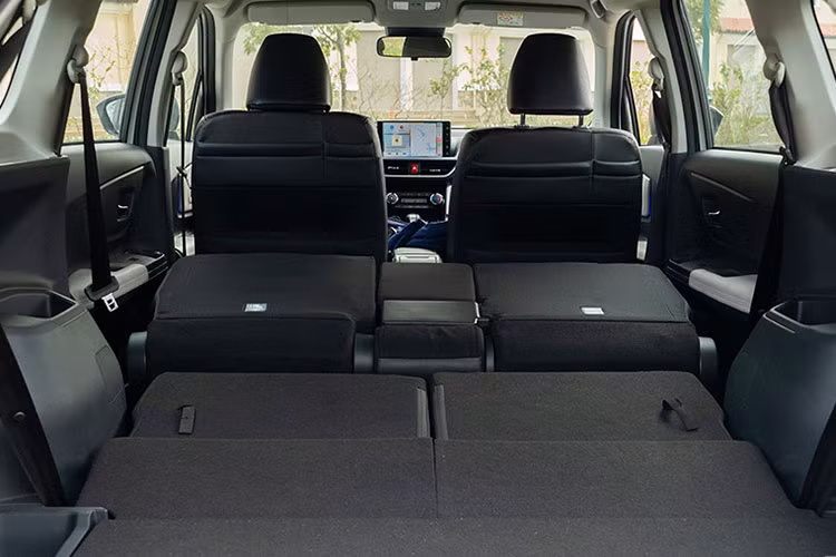 Bên dưới nắp ca-pô của Veloz Cross TOP 2022 sẽ là khối động cơ 2NR-VE, 1.5L, 4 xy-lanh thẳng hàng, cho công suất tối đa 105 mã lực, mô-men xoắn 137 Nm kết hợp với hộp số CVT và hệ dẫn động cầu trước.