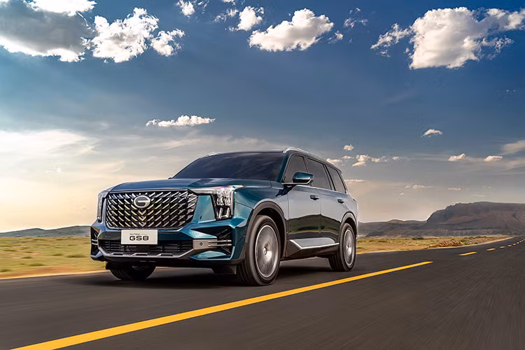 Nhân dịp ra mắt xe tại Việt Nam, từ nay đến 30/9/2024, GAC Motor thực hiện chương trình hậu mãi 7-7-7. Cụ thể là xe được bảo hành 7 năm, miễn phí dịch vụ cứu hộ 24/7 trong 7 năm, miễn phí nhân công bảo dưỡng trong 7 năm hoặc 150.000km tùy điều kiện nào đến trước và miễn phí phim dán cách nhiệt Ice Cool trị giá 19 triệu đồng.