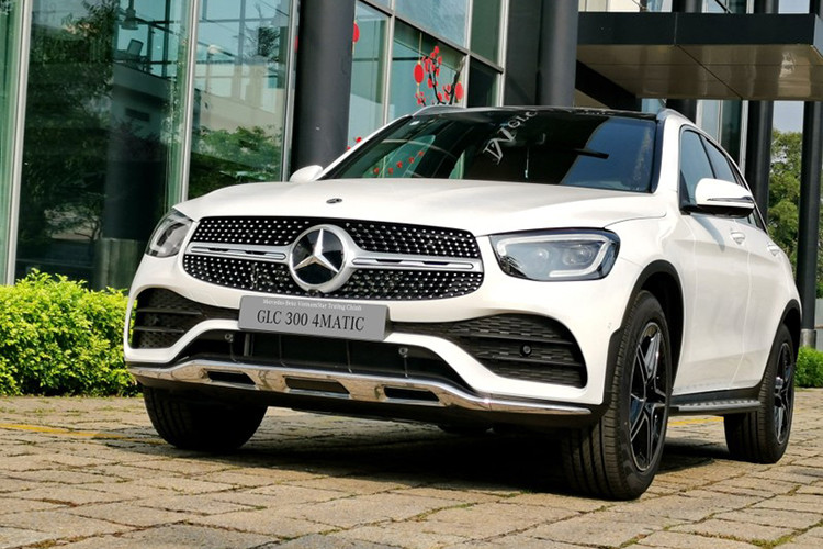 Mercedes-Benz Viet Nam trieu hoi 474 xe GLC, S-class, GLS loi bom xang-Hinh-3