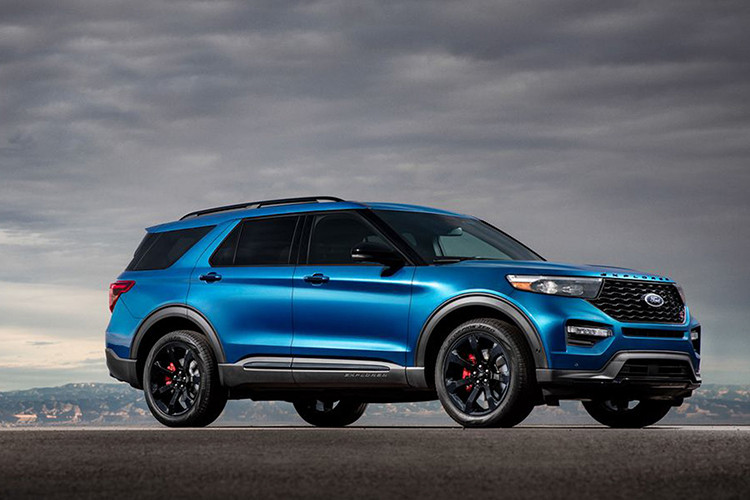 Mẫu xe Ford Explorer thế hệ mới đã có giá bán cho tất cả 06 phiên bản tại thị trường Mỹ, giá Ford Explorer 2020 khởi điểm từ 32.765 USD (khoảng 760 triệu đồng), và cao nhất là gần 60.000 USD (khoảng 1,39 tỷ đồng) cho phiên bản Platinum cao cấp nhất.