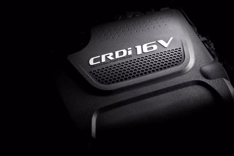 Động cơ của Kia Sorento High Spec 2017 là máy dầu CRDi 4 xy-lanh, dung tích 2,2 lít. Động cơ tạo ra công suất tối đa 200 mã lực tại vòng tua máy 3.800 vòng/phút và mô-men xoắn cực đại 441 Nm tại dải vòng tua từ 1.750 - 2.750 vòng/phút. Sức mạnh được truyền tới bánh thông qua hộp số tự động 6 cấp và hệ dẫn động 4 bánh Dynamax toàn thời gian.