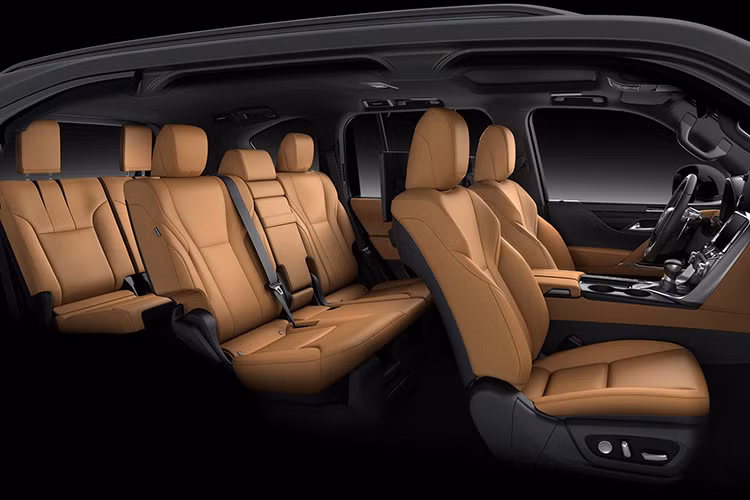 Ngoài ra, mẫu xe ôtô mới của Lexus còn được trang bị nút bấm khởi động xác thực dấu vân tay cho phép người dùng đễ dàng khởi động xe, tăng tính an ninh và bảo mật thông tin người dùng.