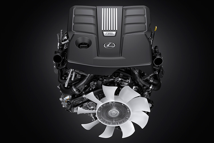 Bên dưới nắp ca-pô của xe là khối động cơ 3.5L V6 tăng áp kép, sản sinh công suất cực đại 409 mã lực kết hợp với hộp số tự động 10 cấp cùng hệ dẫn động 4 bánh. Ngoài xe, xe còn tích hợp thêm gói trang bị Lexus Safety Sense+2 (LSS+2) tiến tiến.