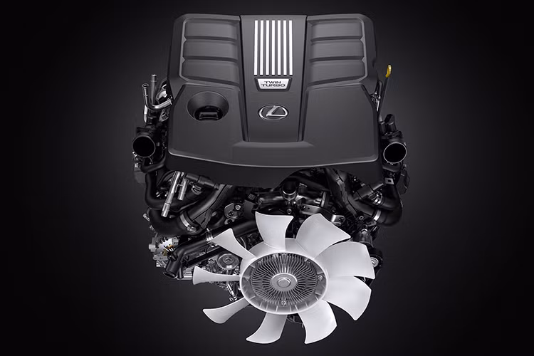 Bên dưới nắp ca-pô của xe là khối động cơ 3.5L V6 tăng áp kép, sản sinh công suất cực đại 409 mã lực kết hợp với hộp số tự động 10 cấp cùng hệ dẫn động 4 bánh. Ngoài xe, xe còn tích hợp thêm gói trang bị Lexus Safety Sense+2 (LSS+2) tiến tiến.