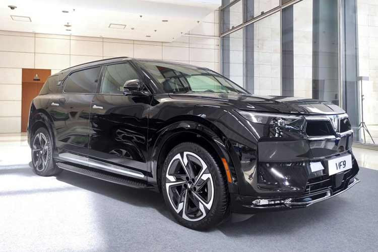 VinFast VF8 va VF9 them tuy chon, gia cao nhat gan 2.3 ty dong