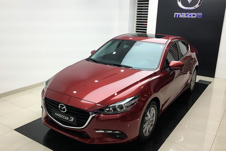 Doanh số xe Mazda3 trong tháng 7 đã giảm nhẹ so với tháng trước đạt 1.007 chiếc đến tay khách hàng và đây vẫn là mẫu xe hạng C bán chạy nhất Việt Nam. Cộng dồn doanh số từ đầu năm 2019, Mazda 3 bán được đạt 8.048 chiếc. Hiện tại, Thaco đang dành ưu đãi 20 triệu đồng tiền mặt và quà tặng phụ kiện cho khách hàng khi mua Mazda3.