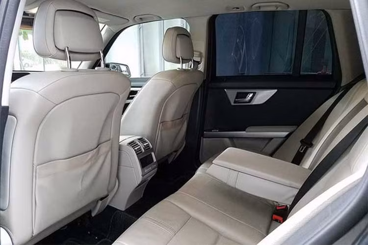 Trong 6 năm xuất hiện trên thị trường ôtô Việt Nam, GLK-Class có thể coi là mẫu thể thao đa dụng thành công nhất của Mercedes-Benz. Nó cũng được xem là mẫu xe làm mới nhóm khách hàng sử dụng xe địa hình mang thương hiệu Mercedes.