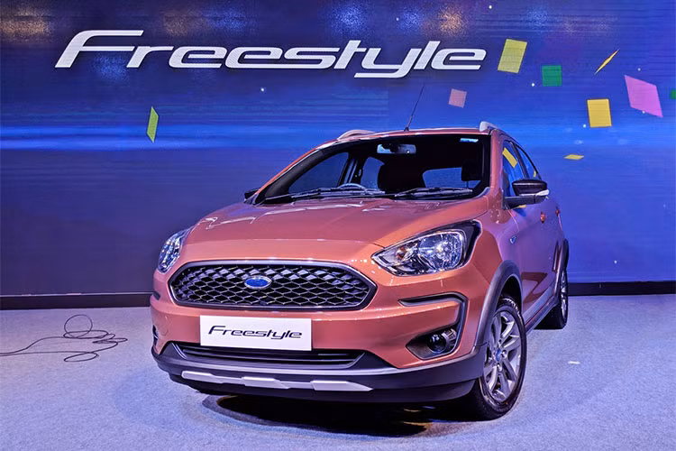 Mẫu xe hatchback Freestyle 2018 được hãng Ford gọi là Compact Utility Vehicle (CUV) hay xe thể thao đa dụng cỡ nhỏ, giá rẻ. Mẫu xe này thực chất được phát triển dựa trên mẫu "người anh em" hatchback Figo và được định vị thấp hơn EcoSport tại thị trường Ấn Độ.