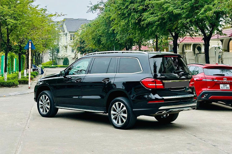 Được biết, sau khi trúng đấu giá biển số 99A-666.66 cho Mercedes-Benz GLS 400 và gắn trên xe, anh Đ đã nhận được nhiều lời mời hấp dẫn về việc bán lại siêu biển kiếm lời, nhưng anh đã từ chối, vì mình đấu giá biển đẹp để chơi, không phải kinh doanh.