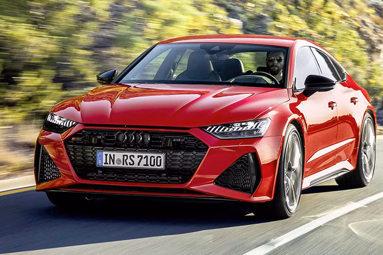 Ngoài phần ngoại thất siêu cá tính và bắt mắt, RS7 Sportback 2021 cũng sở hữu không gian cabin thuộc dạng đẹp bậc nhất làng xe hiện tại mặc dù công nghệ mới là điều người ta quan tâm mỗi khi nhắc đến nội thất của xe Audi. Giá của RS7 Sportback 2021 bắt đầu từ 114.000 USD.