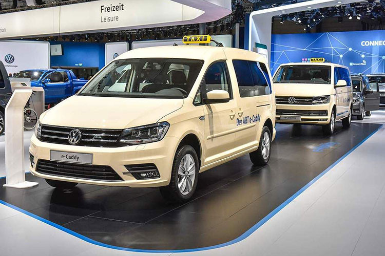 Tại triển lãm xe thương mại Hannover, ABT đã đem tới 2 mẫu xe chở khách Volkswagen được hãng chuyển từ động cơ diesel sang chạy điện, dựa trên các dòng Volkswagen Caddy và Transporter. Bắt đầu với chiếc e-Caddy dự kiến sẽ được thương mại hóa vào giữa năm 2019.