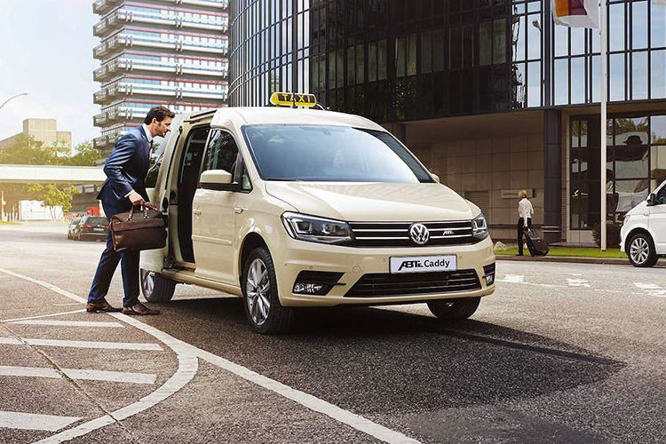 Không chỉ là đối tác của Audi trong giải đua xe điện Formula E, ABT còn độ lại các sản phẩm khác thuộc tập đoàn ôtô lớn nhất thế giới là Volkswagen. Trước tương lai động cơ đốt trong bị "khai tử", hãng đã vừa công bố ý tưởng độ lại các dòng xe truyền thống thành xe điện.