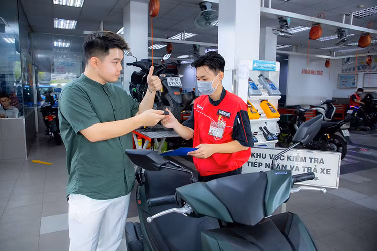 Tan huong cuoi tuan tron ven ben nguoi than tai Yamaha Town-Hinh-5