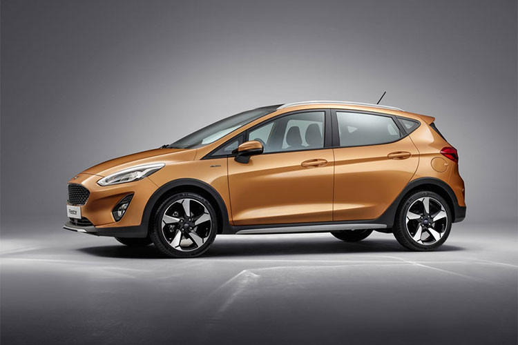 Mức giá lần lượt của ba phiên bản Ford Fiesta Active 2018 trên thị trường sẽ lần lượt là: Active 1 giá 17.790 USD (khoảng 405 triệu đồng); Phiên bản Active B&amp;O này sẽ có giá từ 19.190 USD (tương đương 436 triệu đồng) và Fiesta Active X là 28.284 USD (khoảng 643 triệu đồng).