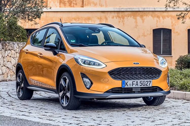 Là mẫu xe đầu tiên của hãng xe ôtô Ford mang nhãn Active tại châu Âu, Ford Fiesta Active mới là phiên bản crossover thể thao của dòng xe sedan nhỏ gọn Fiesta. Mẫu xe này hướng đến sự tiện lợi trong đô thị đông đúc cũng như đa dụng để đáp ứng nhu cầu thường ngày.