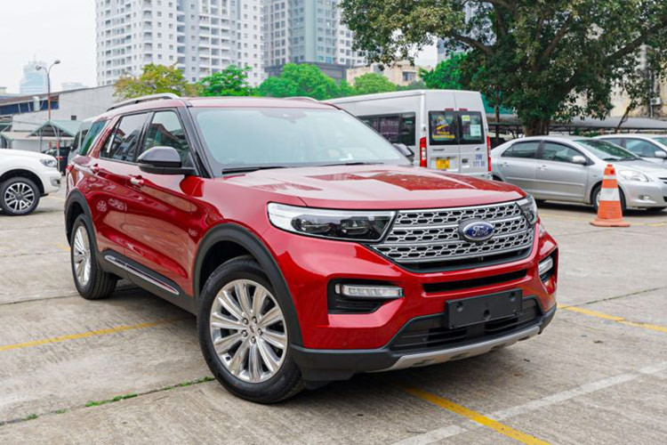 Sự trở lại của Corolla Altis và Explorer trên bảng xếp hạng top xe bán ít tháng 8 có lẽ là do tác động từ nhu cầu mua sắm ôtô của người Việt giảm mạnh trong tháng ngâu.