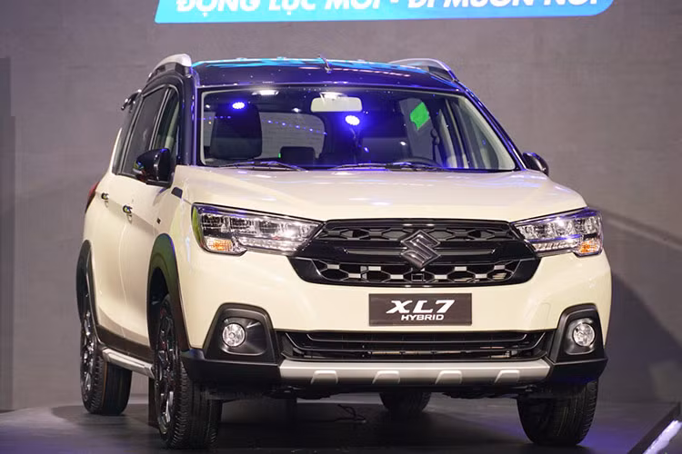 Dù được định vị là mẫu xe chủ lực của hãng, song Suzuki XL7 vẫn chưa thể thoát top bán chậm của tháng. Việc mô hình nâng cấp mới với phiên bản Hybrid tiết kiệm nhiên liệu ra mắt vào cuối tháng 8/2024 vừa qua đã phần nảo ảnh hưởng đến doanh số xe.