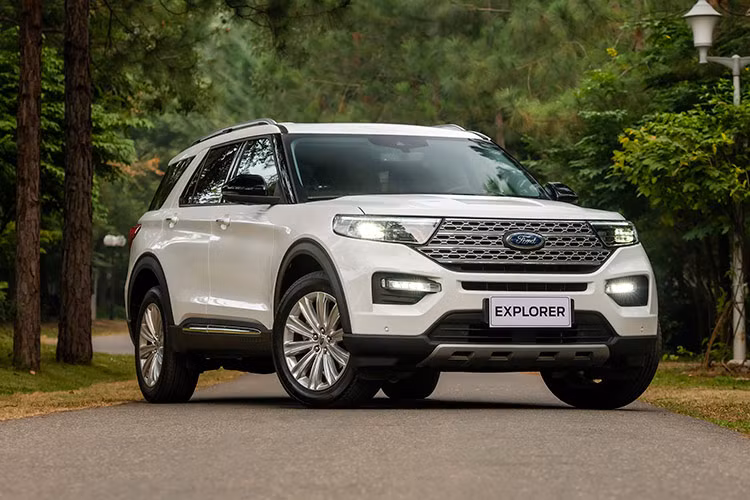  Top ôtô ế nhất Việt Nam không có nhiều biến động, trong tháng 8/2024 khi ngoài sự trở lại của Ford Explorer thì các mẫu xe Nhật vẫn đóng vai trò chủ đạo với việc chiếm tới 80%. Trong đó, Toyota và Honda "chiếm sóng" nhiều nhất với 3 xe; KIA đóng góp 2 xe; Suzuki, Isuzu và Ford cùng ghi nhận 1 xe.