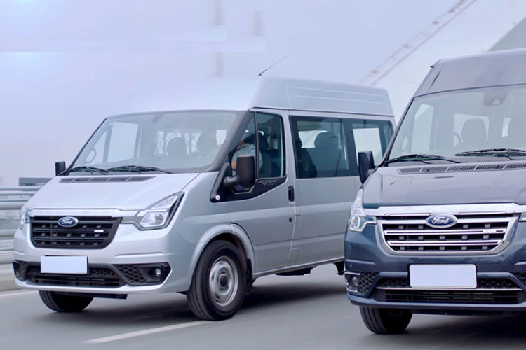 Bên cạnh đó, Hệ thống kiểm soát tốc độ kết hợp với Điều khiển hành trình (Cruise Control) cũng sẽ giúp người lái tự động duy trì các cài đặt về tốc độ, đảm bảo an toàn và tiện nghi trên các cung đường dài. Xe sẽ chính thức được bán ra từ ngày 18/1/2022, mức giá xe Ford Transit 2022 bán ra chính hãng là 845 triệu đồng (đã bao gồm VAT).