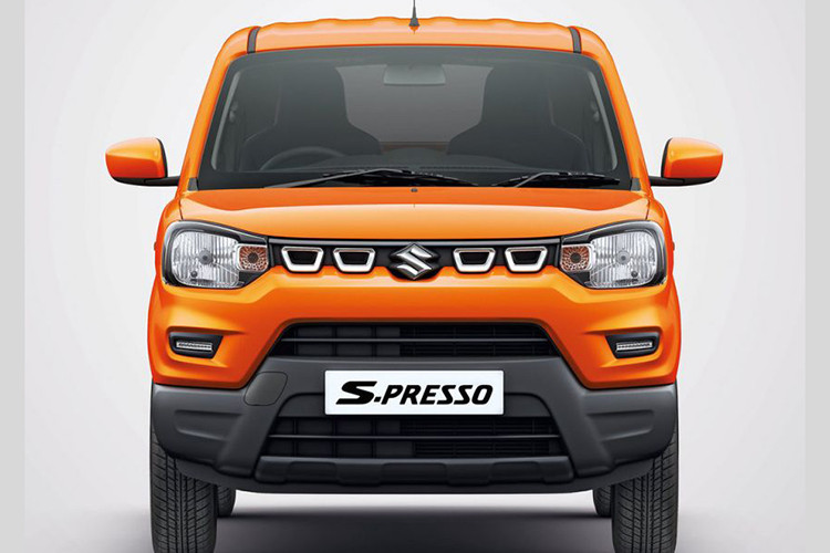 Với chiều dài thân xe ở mức 3.565 mm, rộng 1.520 mm cùng chiều dài cơ sở 2.380 mm… S-Presso được xem là mẫu SUV có kích thước nhỏ nhất của Suzuki. Thậm chí, mẫu SUV cỡ nhỏ này còn “gọn gàng” hơn cả những mẫu hatchback cỡ nhỏ hạng A như Hyundai Grand i10, KIA Morning hay “người anh em” Suzuki Celerio. 