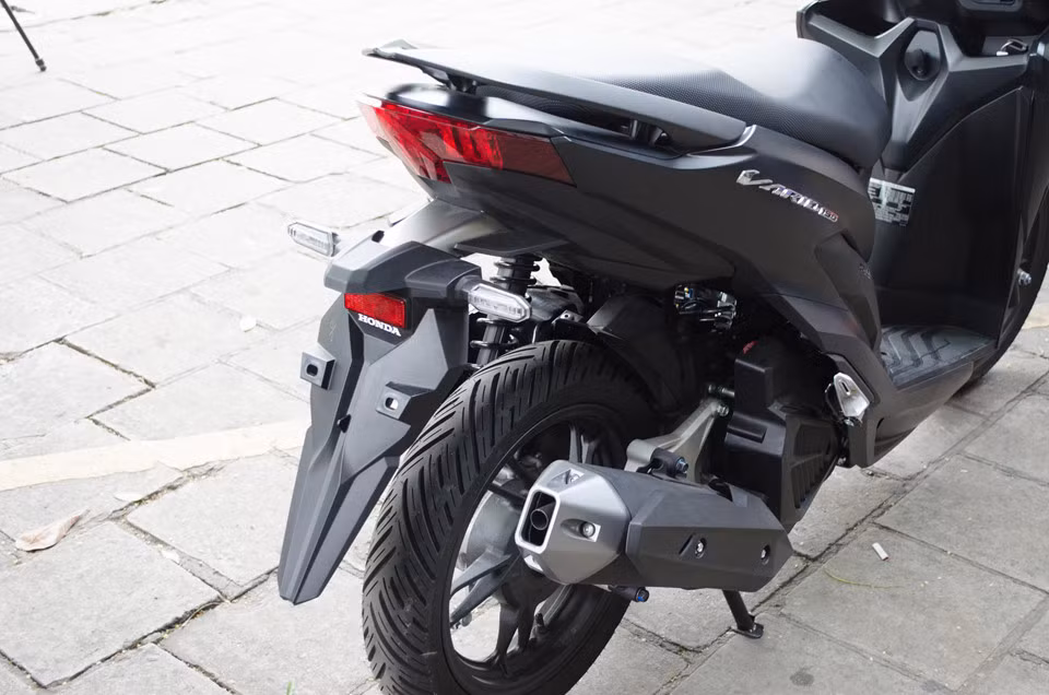 Chiếc Honda Vario 2018 đầu tiên tại Việt Nam dùng động cơ xy-lanh đơn, dung tích 149,3 cc, SOHC, phun nhiên liệu điện tử eSP, cho công suất 13,1 mã lực và mô-men xoắn cực đại 13,4 Nm. Trong khi đó ở Indonesia còn có tùy chọn động cơ 125 cc, với công suất 11,1 mã lực và mô-men xoắn 10,8 Nm.