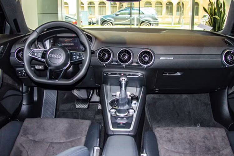 Trieu hoi hon 50 xe Audi TT tai Viet Nam vi loi tui khi vo lang-Hinh-2