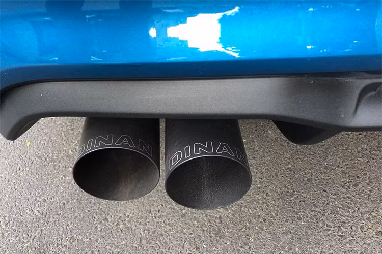 Chiếc M2 mới được đại gia siêu xe Cường Đô la mua lại từ công ty nhập khẩu tư nhân quận 5 không phải là chiếc BMW đầu tiên mà doanh nhân này sở hữu. Trước đó, Cường "Đô-la" từng tậu 2 phiên bản hiệu suất cao đình đám khác không kém trong nhà BMW M là M6 và M5.