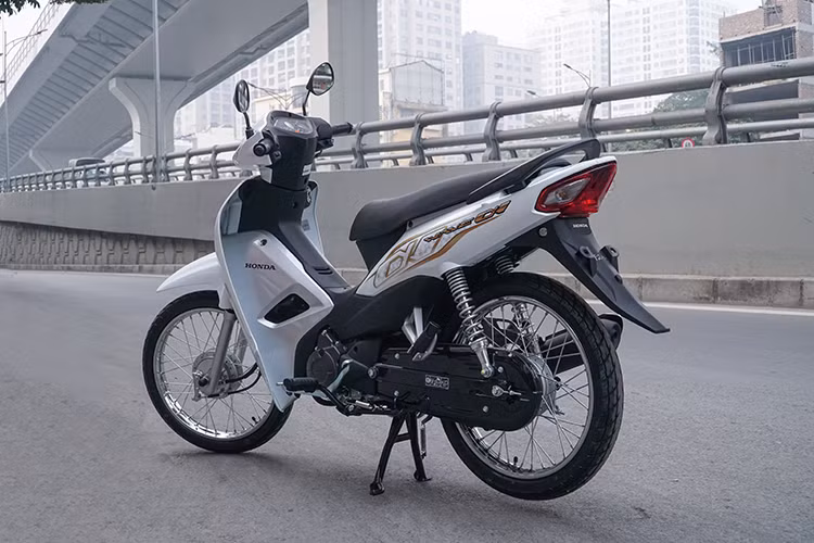 Danh gia xe may Yamaha Sirius RC va Honda Wave Alpha tai Viet Nam-Hinh-4