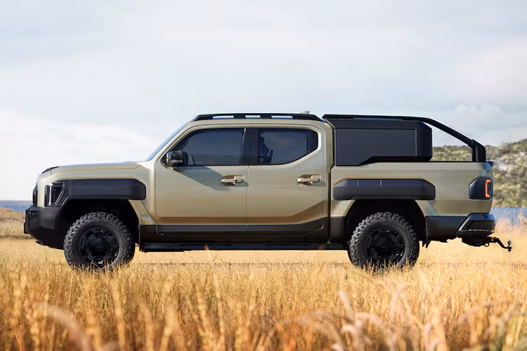 Với kết quả này, Kia hoàn toàn có cơ sở để đạt mục tiêu doanh số từ 20.000 - 25.000 xe bán tải Kia Tasman mỗi năm tại thị trường này. Tổng Giám đốc Kia Úc chia sẻ: "Sự quan tâm của thị trường đối với Tasman đang tăng nhanh, với trung bình 50 - 60 hợp đồng được ký mỗi ngày". 