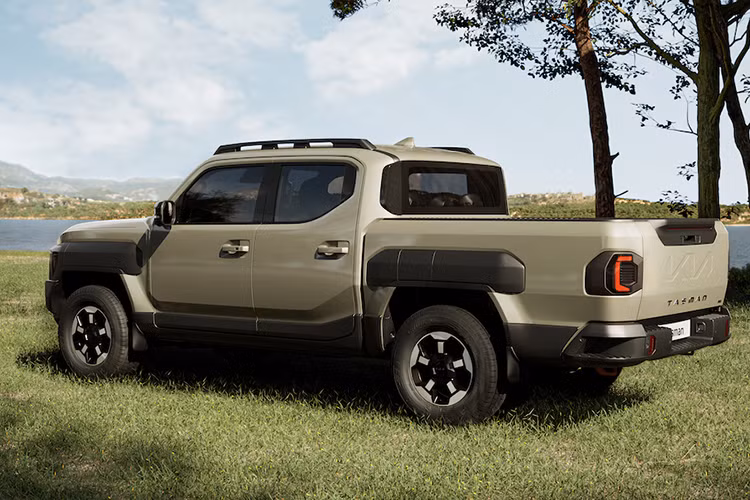 Với địa hình gồ ghề và điều kiện thời tiết khắc nghiệt, xe bán tải luôn là lựa chọn phổ biến tại Úc. Mỗi năm, thị trường này tiêu thụ khoảng 250.000 xe, tạo ra cơ hội lớn cho các nhà sản xuất ôtô.