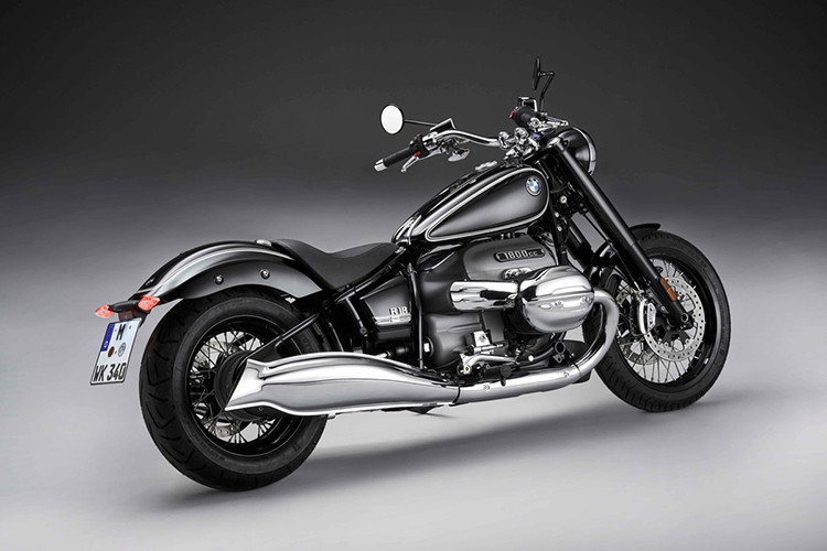 Mang thiết kế cổ điển thừa hưởng từ mẫu xe đàn anh BMW R5 đời 1936, mẫu cruiser mới nhất của BMW có ngoại hình thiết kế tối giản, kết hợp phong cách cổ điển cùng nhiều đường nét hiện đại.