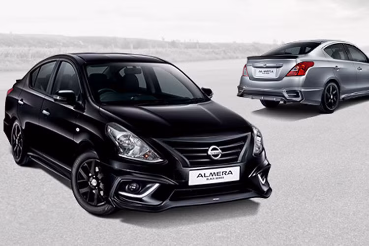 Cụ thể, nhà phân phối Nissan Tan Chong Motor tại Malaysia vừa giới thiệu bộ đôi Nissan Almera (mẫu xe giá rẻ Nissan Sunny tại thị trường Việt Nam) phiên bản Black Series, đây là mẫu xe thứ 2 trong gia đình Nissan (sau chiếc Navara) được bổ sung phiên bản Black Series.