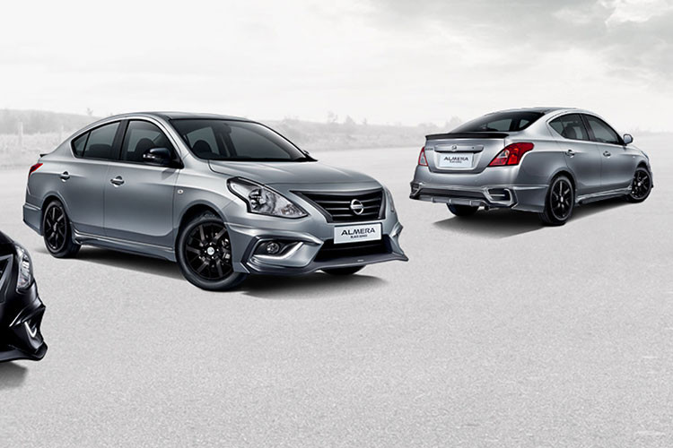 Về ngoại thất, hãng xe Nhật Bản đã trang bị cho xe một bộ bodykit thể thao được thiết kế bởi hãng Tomei (Nhật Bản) bao gồm: cản trước và sau đi kèm bộ khuếch tán, ốp sườn, cánh gió nhỏ cố định ở phía sau,...