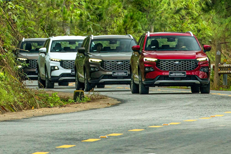 Ford Viet Nam bat ngo giam gia ban Territory toi 40 trieu dong