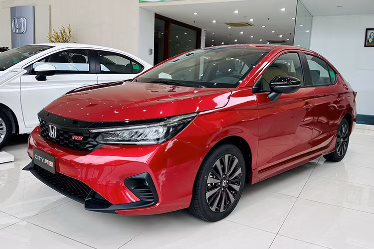 Gia xe Honda City giam toi 70 trieu dong, quyet dau Hyundai Accent
