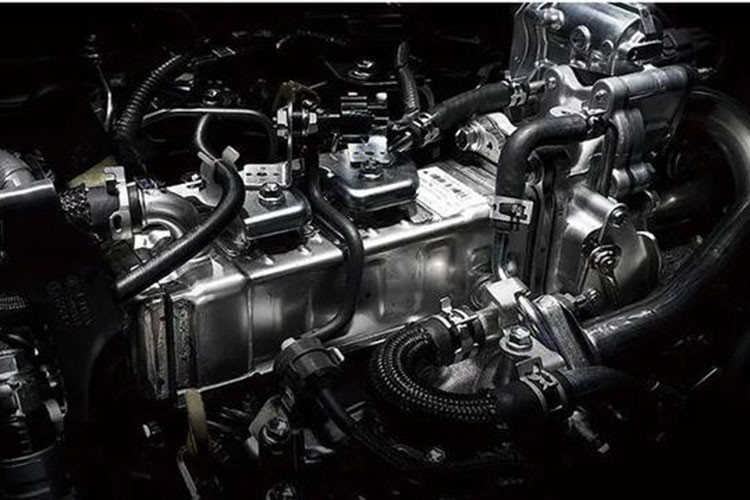 Để cải thiện sự an toàn của người lái, Bongo Brawny được trang bị một loạt các tính năng an toàn và hỗ trợ lái tiêu chuẩn như: Hệ thống phòng ngừa va chạm, kiểm soát ổn định động và khởi hành ngang dốc,...