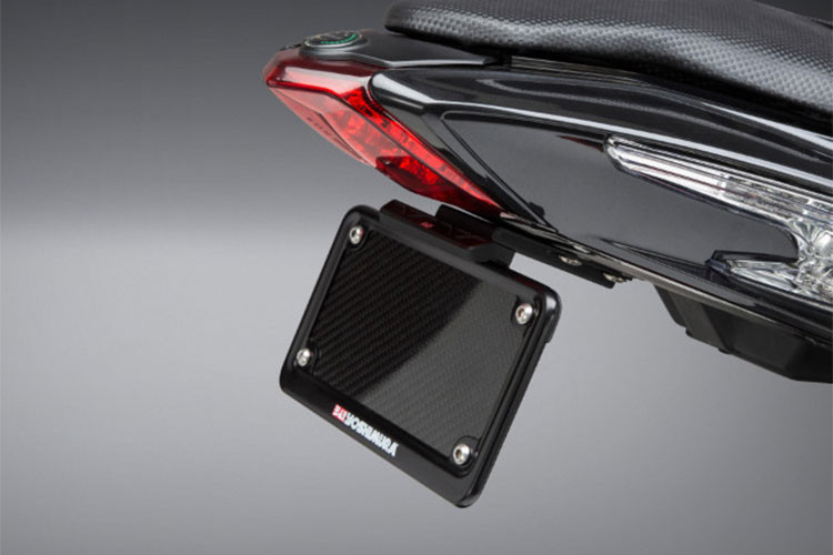 Ngoài ra, xxe còn được trang bị gói nâng cấp mới bao gồm bộ chắn bùn mới Fender Eliminator kit thiết kế cho Benelli, bộ công cụ FE Kit mới... Những nâng cấp này giúp dàn áo chịu được mọi loại thời tiết, hệ thống đèn LED tương thích DOT cung cấp ánh sáng tốt hơn.