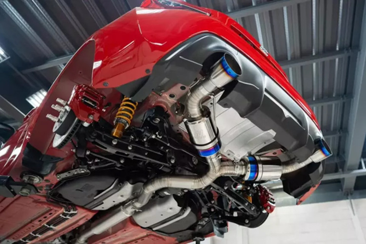 Cường Đô la cũng nhấn mạnh, “chiếc xe Toyota 86 không quá nhanh, không quá mạnh nhưng lại đủ để mình tận hưởng cái thú lái thuần túy – một cảm giác mà những chiếc siêu xe đôi khi không mang lại.”