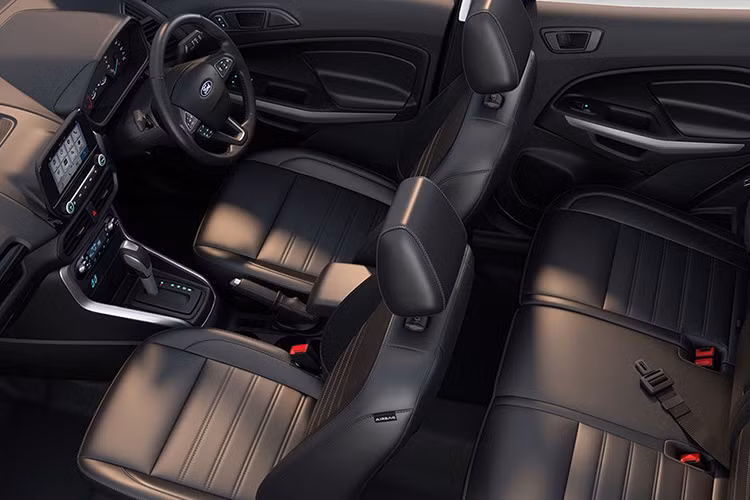 Theo hãng Ford, động cơ xăng mới sẽ tiêu thụ lượng nhiên liệu trung bình 17 km/lít (5,88 lít/100 km) khi đồng hành cùng hộp số sàn. Con số tương ứng khi đồng hành với hộp số tự động là 14,8 km/lít (6,75 lít/100 km). Tiết kiệm nhất là động cơ diesel với mức 23 km/lít (4,34 lít/100 km).