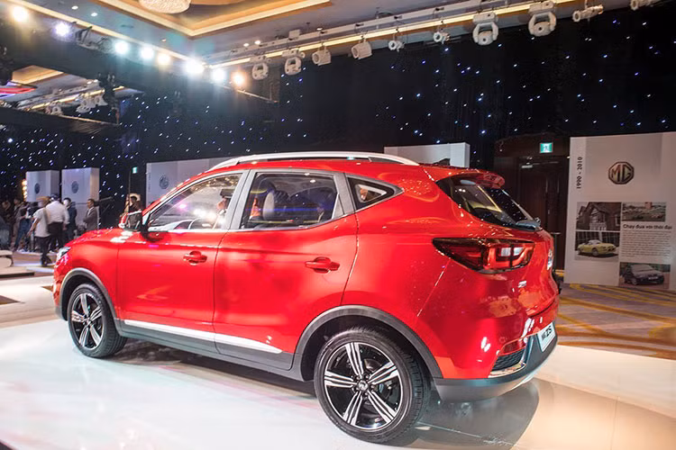 Dai ly xa kho, gia MG ZS chi con 499 trieu tai Viet Nam-Hinh-3