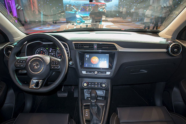 Dai ly xa kho, gia MG ZS chi con 499 trieu tai Viet Nam-Hinh-2