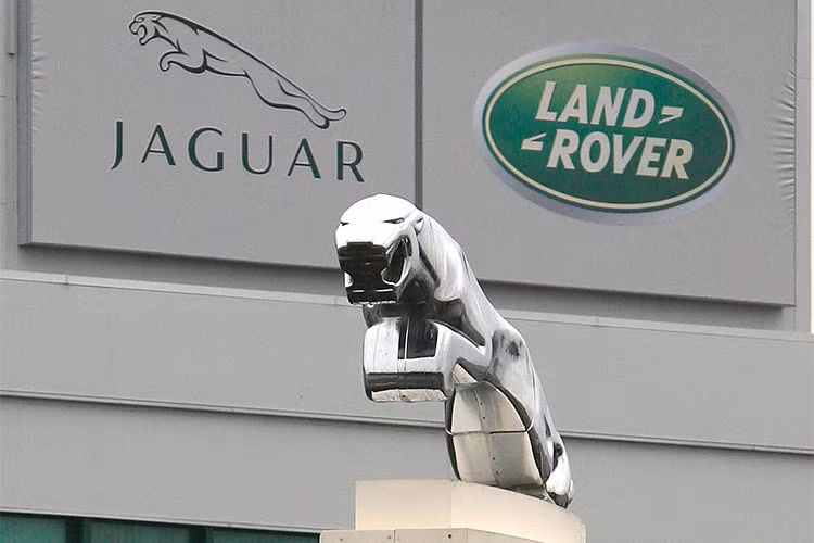 Jaguar Land Rover: Những ảnh hưởng bất lợi mà việc tăng thuế nhập khẩu ô tô và phụ tùng ô tô gây ra cho nền kinh tế có thể sẽ lớn hơn nhiều so với những lợi ích về mặt an ninh quốc gia mà chính phủ Mỹ đề cập tới. Hãng xe Anh quốc này hiện sử dụng trực tiếp hoặc thông qua các đại lý tổng cộng khoảng 8.000 nhân công, cộng thêm 2.500 nhân công thông qua mạng lưới cung cấp và phân phối của hãng tại Mỹ.