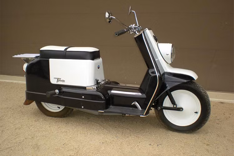 Hiện vẫn còn một số mẫu xe Topper còn lưu giữ tới tận ngày nay bời hãng xe môtô Mỹ và những nhà sưu tầm trên thế giới. Được biết trong tháng 5/2018 này, một chiếc xe ga Harley-Davidson Topper được sản xuất năm 1963 sẽ chính thức sàn đấu giá tại Las Vegas.