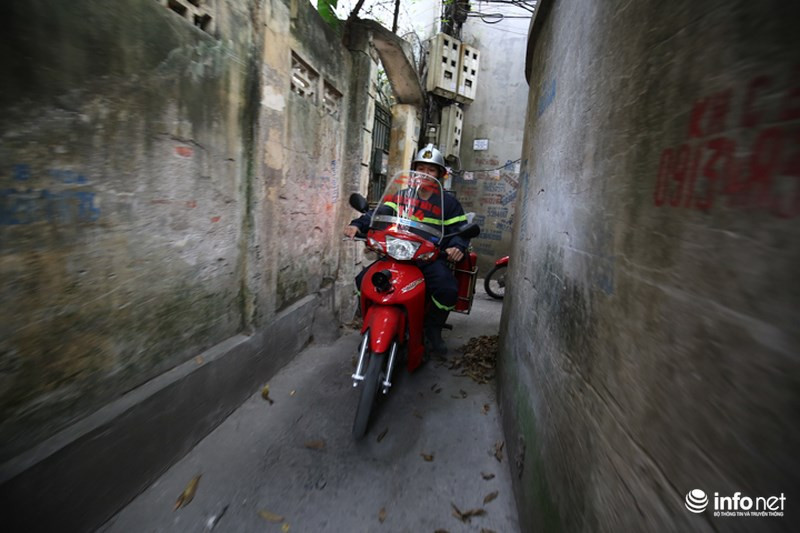 Sau khi được trang bị các phương tiện phục vụ chữa cháy, cứu hộ cứu nạn, kích thước xe có chiều dài 190cm chiều rộng 77cm.