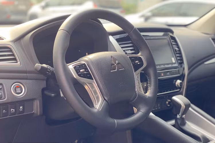 Mitsubishi Pajero Sport 