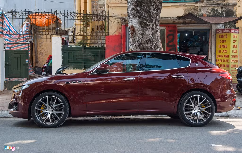 Levante ra mắt tại thị trường Việt Nam lần đầu tiên vào tháng 9/2016. Đây chính là mẫu SUV đầu tiên trong lịch sử hãng xe Italy. Levante được coi là bước đi mạo hiểm nhằm đánh chiếm phân khúc SUV sang trọng đang nằm trong tay các hãng như Porsche, Land Rover.