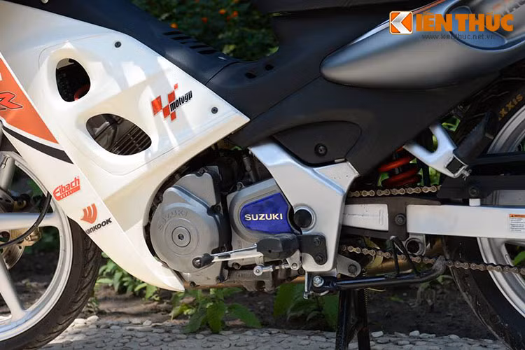 Với việc độ và chế ngày càng đơn giản, nhiều câu lạc bộ dành cho những người có chung niềm đam mê dòng xe này được thành lập.Những chiếc FX 125 ngày nay đa số đều được chủ nhân phục chế lại cho giống nguyên mẫu hoặc độ "khủng" cả về ngoại hình lẫn công suất.