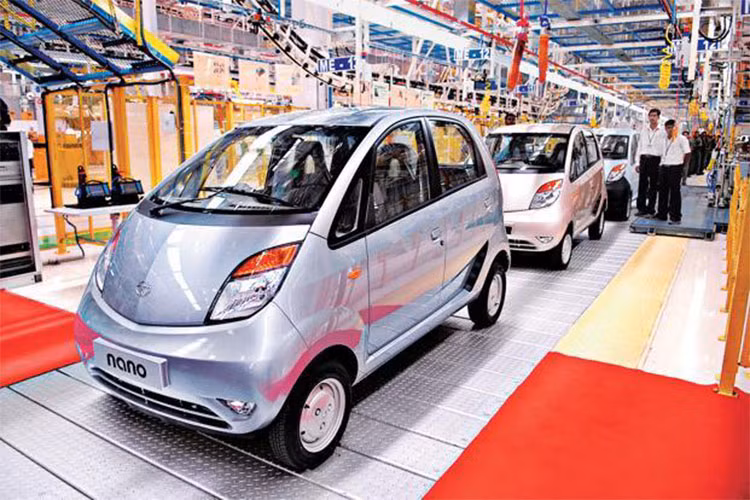 Tata Motors mới đây đã xác nhận họ không thể tiếp tục lắp ráp mẫu xe ôtô giá rẻ Tata Nano trong năm 2019 nữa. Như vậy "cái chết" của chiếc xe ôtô rẻ nhất thế giới được khẳng định qua chính số lượng: Tata sản xuất chỉ một chiếc Nano trong tháng 6, trong khi cùng kỳ 2017 là 275 xe. Thậm chí không có xe nào xuất khẩu, so với 25 xe của tháng 6 năm ngoái.