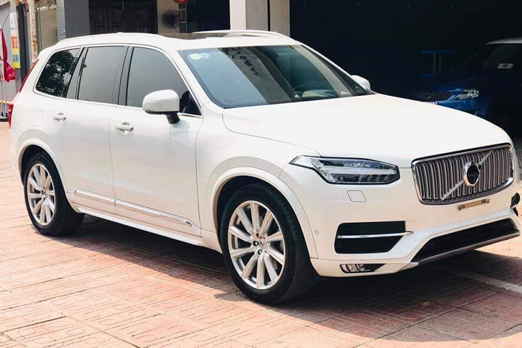 SUV hang sang Volvo XC90 